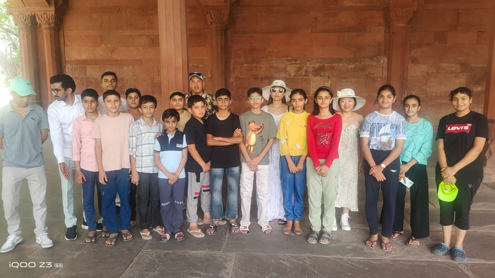 MadWin Defence Academy classroom with students preparing for Sainik School entrance exam in Sirsa